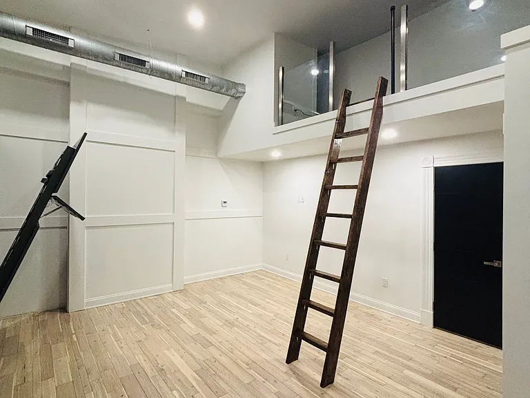 601 York St #3 — Photo 3