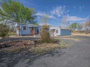 2121 Blaylock Ln NE, Los Lunas, NM 87031