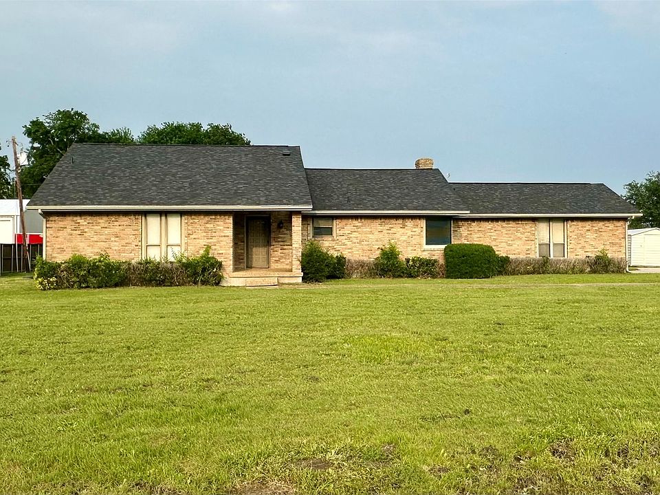 1st image of 240 Windy Ln