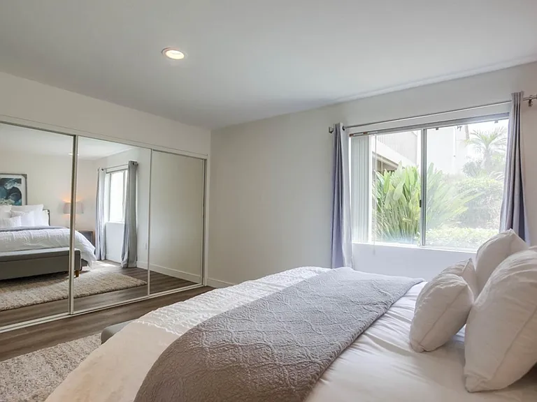 901 Caminito Estrada #C — Photo 18