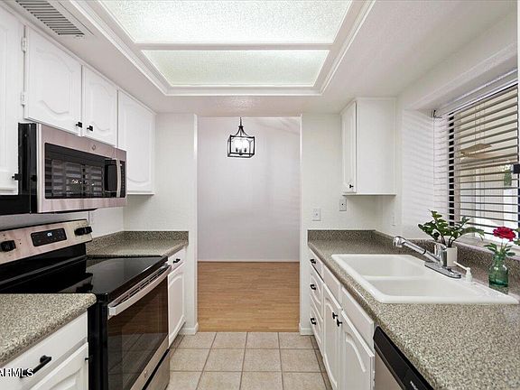 5th image of 3337 E WESCOTT Drive