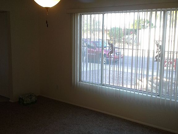 BIG WINDOW LIVING ROOM