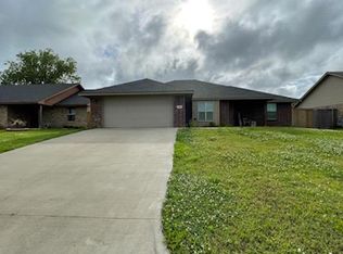 708 Paula St, Calera, OK 74730