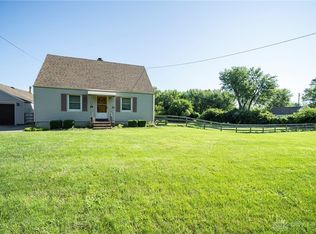 718 Hook Rd, Xenia, OH 45385