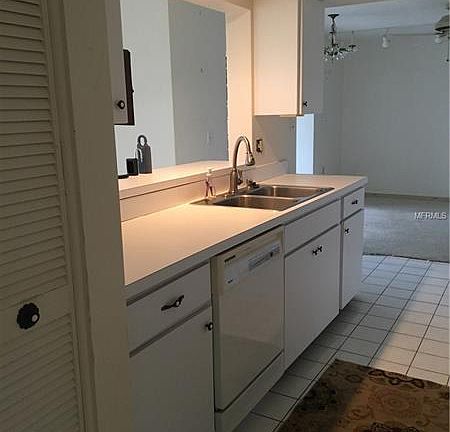 5th image of 3751 Hampshire Ln #5706