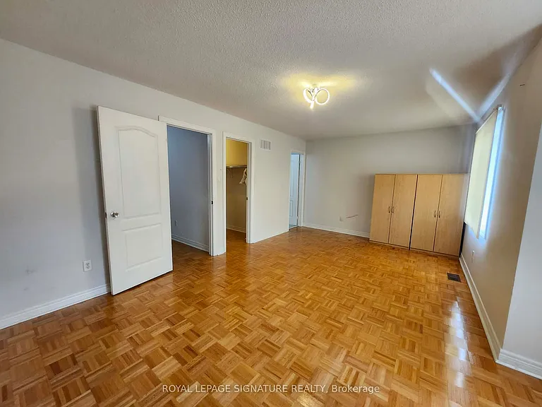 99 Corkwood Cres — Photo 10