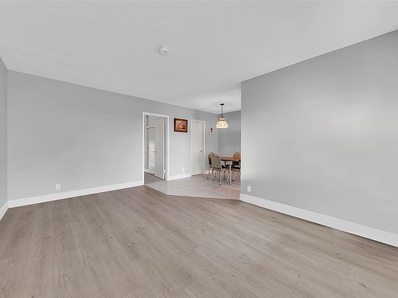 4th image of 11 SW 4th Avenue #10