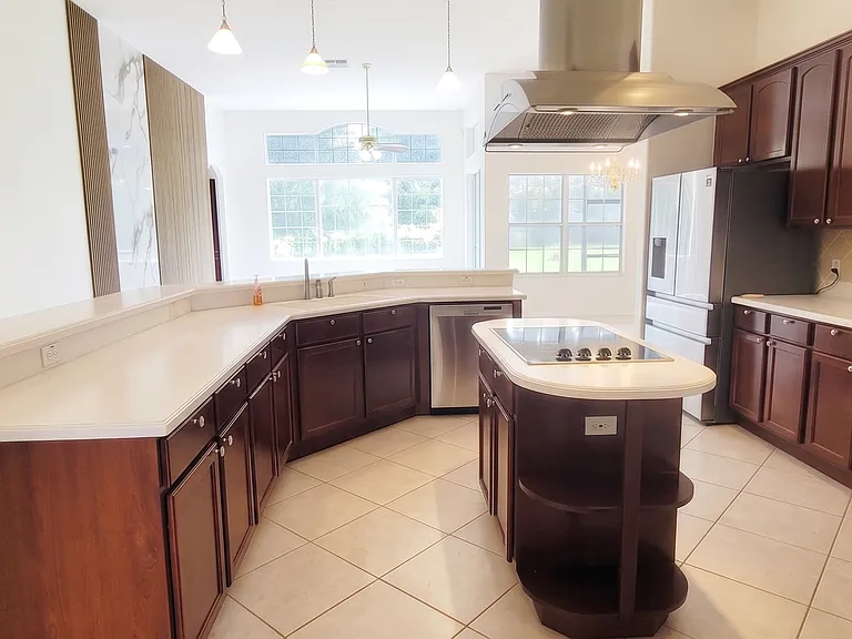 3330 Earle Ct — Photo 7