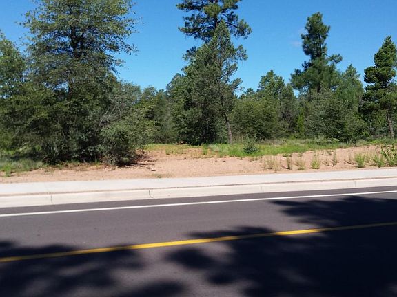 3rd image of 303 N Manzanita Dr