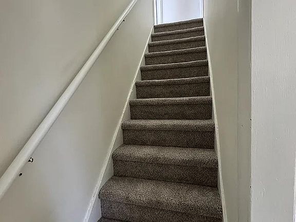 3rd image of 1209 Mechanic St