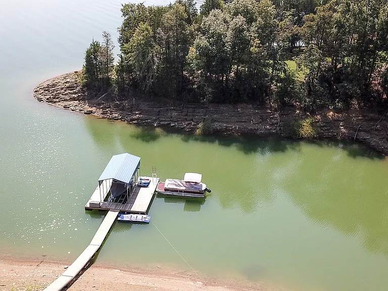 527 Hook Cir — Photo 21
