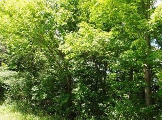 8 Owens Branch Rd, Huntington, WV 25701