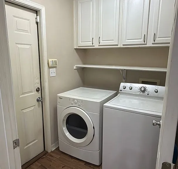 9812 Kings Pointe Dr — Photo 16