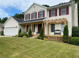 3121 Rockingham St NW, Uniontown, OH 44685