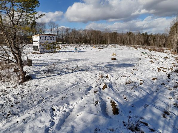91 Franklin Road, Jay, ME 04239