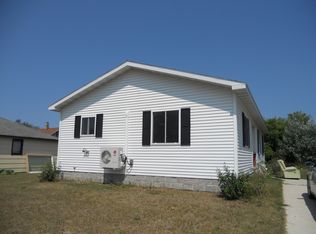 607 H St, Manistique, MI 49854