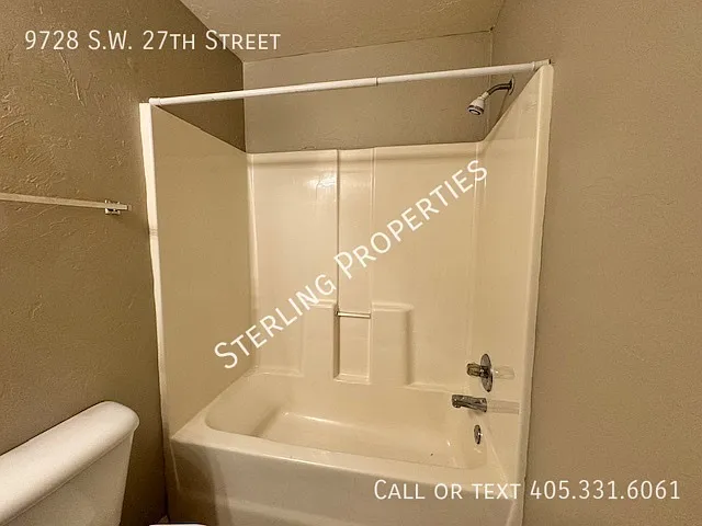 9728 SW 27th St — Photo 6