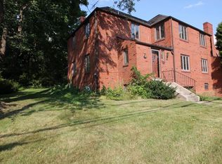 1242 Cochran Rd, Pittsburgh, PA 15243