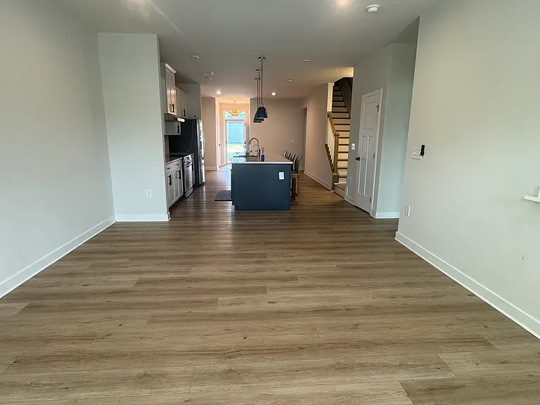 337 Golan Cir #C — Photo 10
