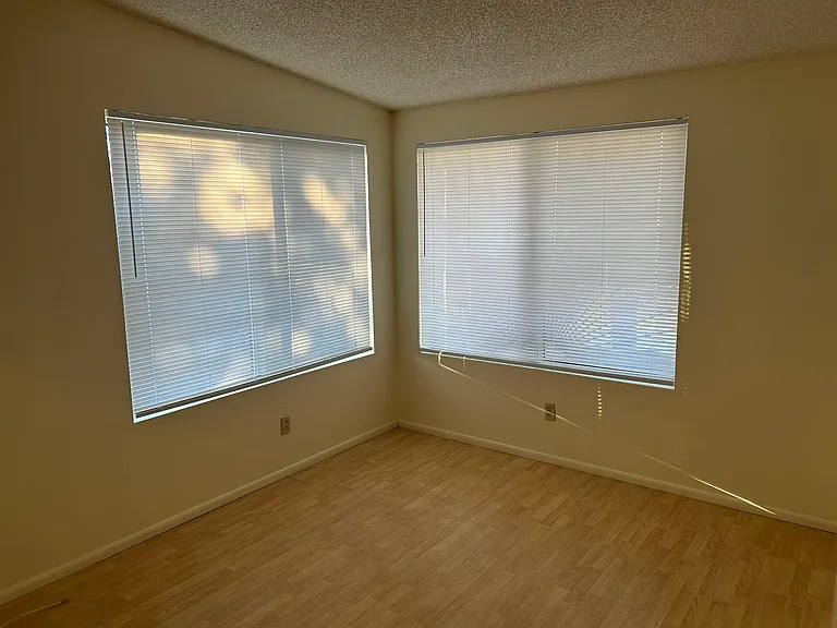 E 2nd Pl — Photo 54