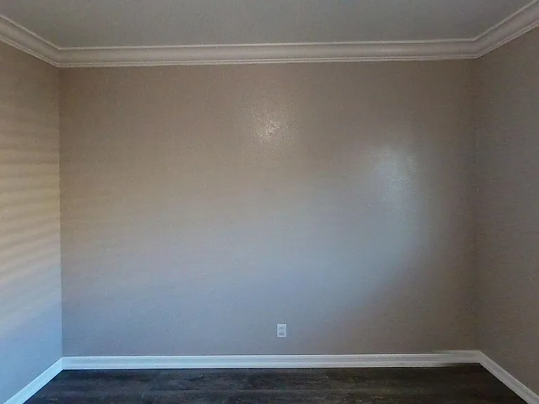 475 Georgetown Ave — Photo 12