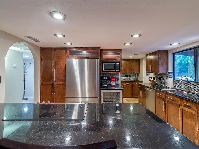 6802 E Ludlow Dr — Photo 17