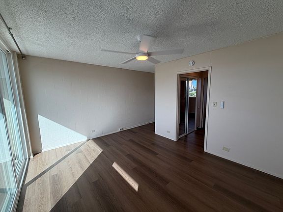 5th image of 1650 Stillman Ln #302