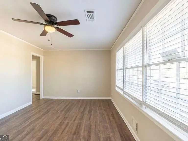 2833 Lynda Pl — Photo 6