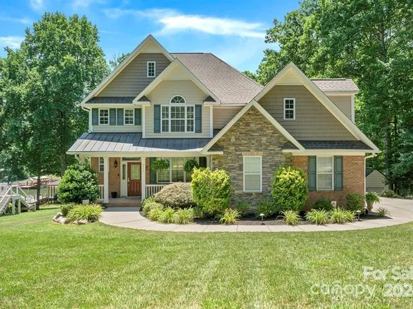 8359 Slate St, Terrell, NC 28682