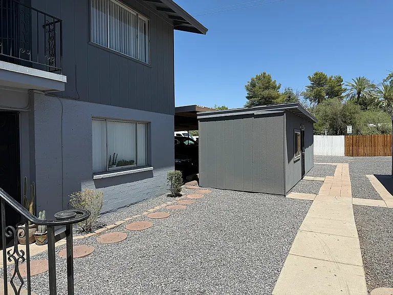 1129 S Farmer Ave #C — Photo 10
