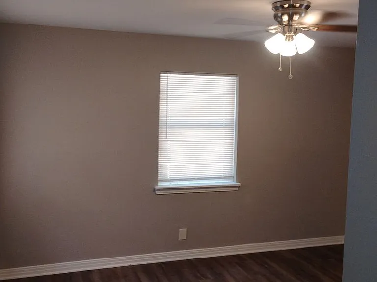 163 Hubbard Dr — Photo 6