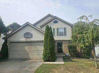 2321 Hunterstown Dr, Grove City, OH 43123