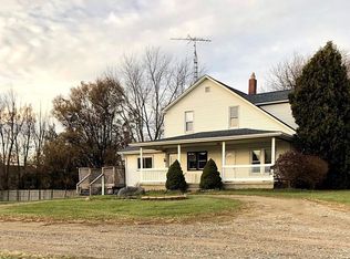 235 Millville Rd, Lapeer, MI 48446