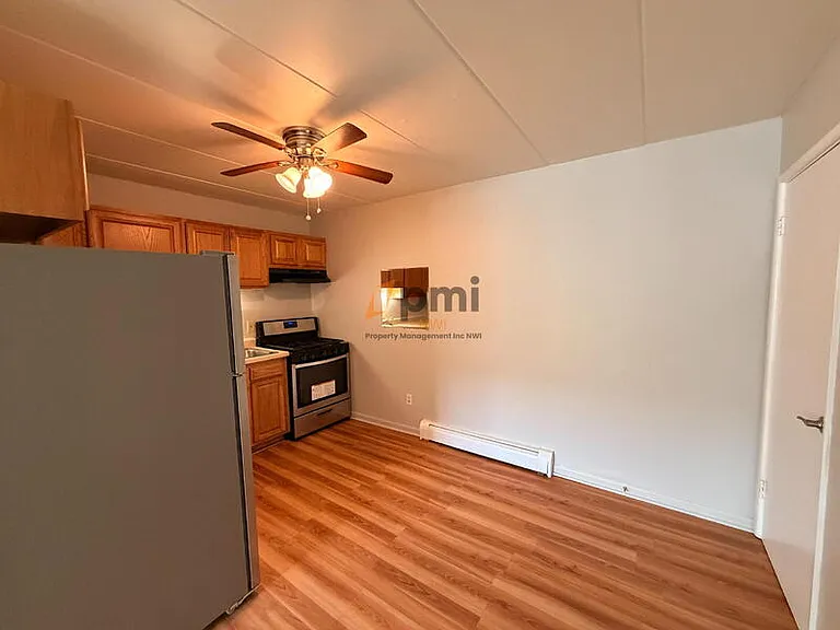 111 Harrington Ave #11 — Photo 6
