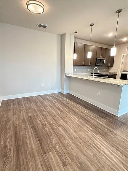 530 Academy Dr #201 — Photo 3