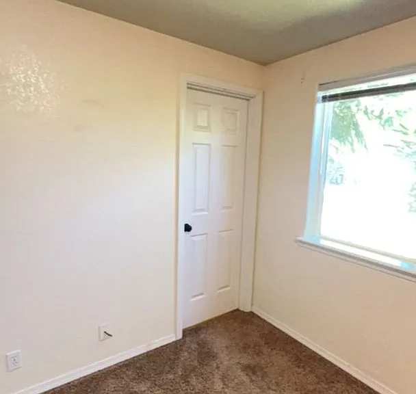 4262-14t - 627,629 Balsam Rd — Photo 11