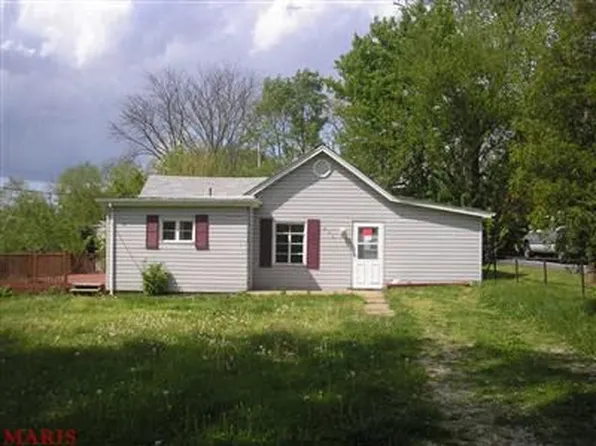 415 Thrift Ave, Saint Louis, MO 63137