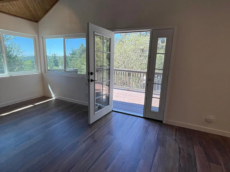 Pitched ceiling in living rooms.
