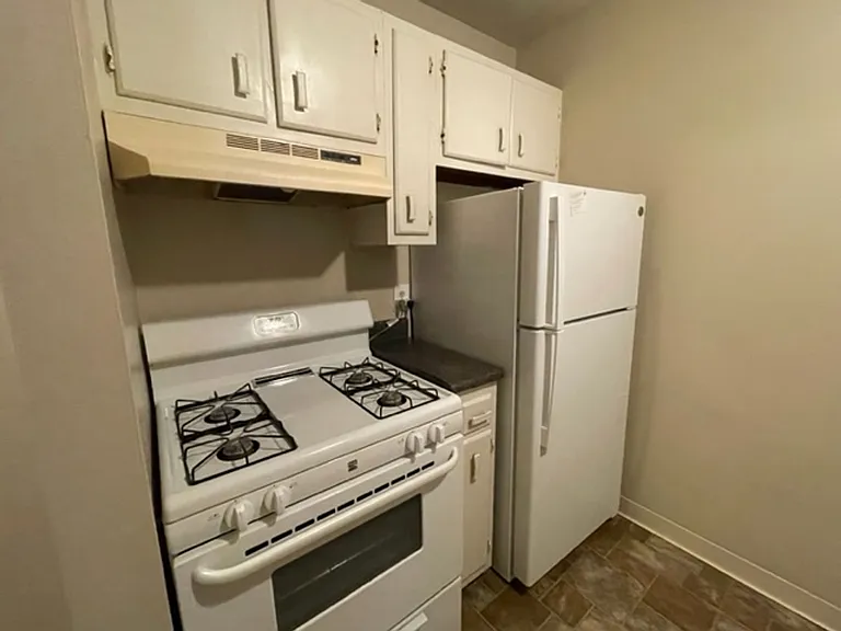 Oak Valley Apartments — Photo 42