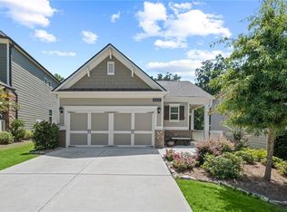 6402 Crosscreek Ln, Flowery Branch, GA 30542