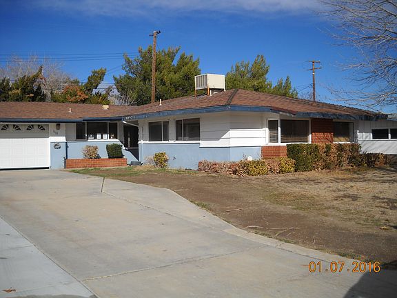 3rd image of 1133 E Avenue J3