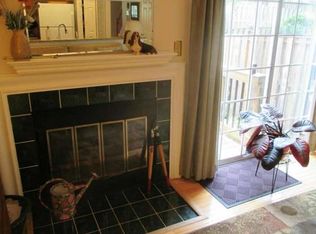 6606 Cypress Point Rd, Alexandria, VA 22312