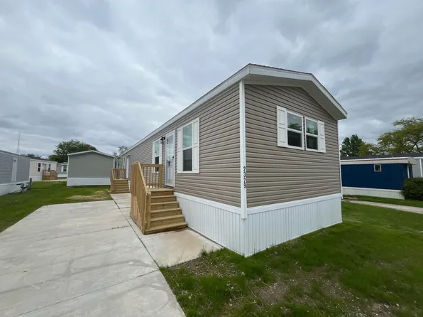 2329 W Skye View Dr, Findlay, OH 45840