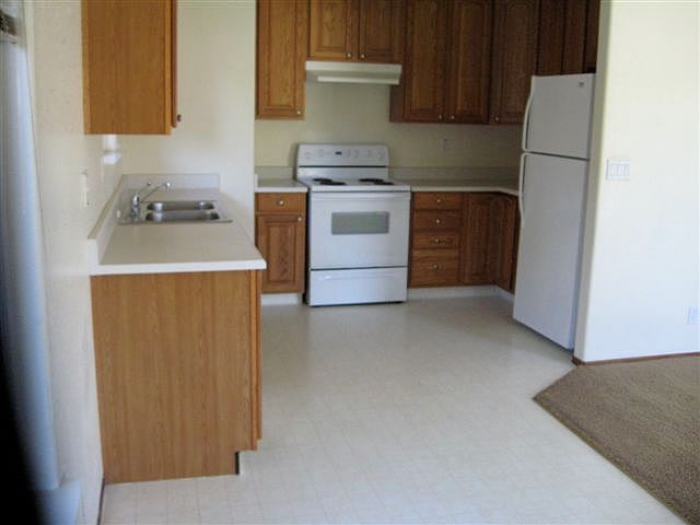 1st image of 450 B St APT B