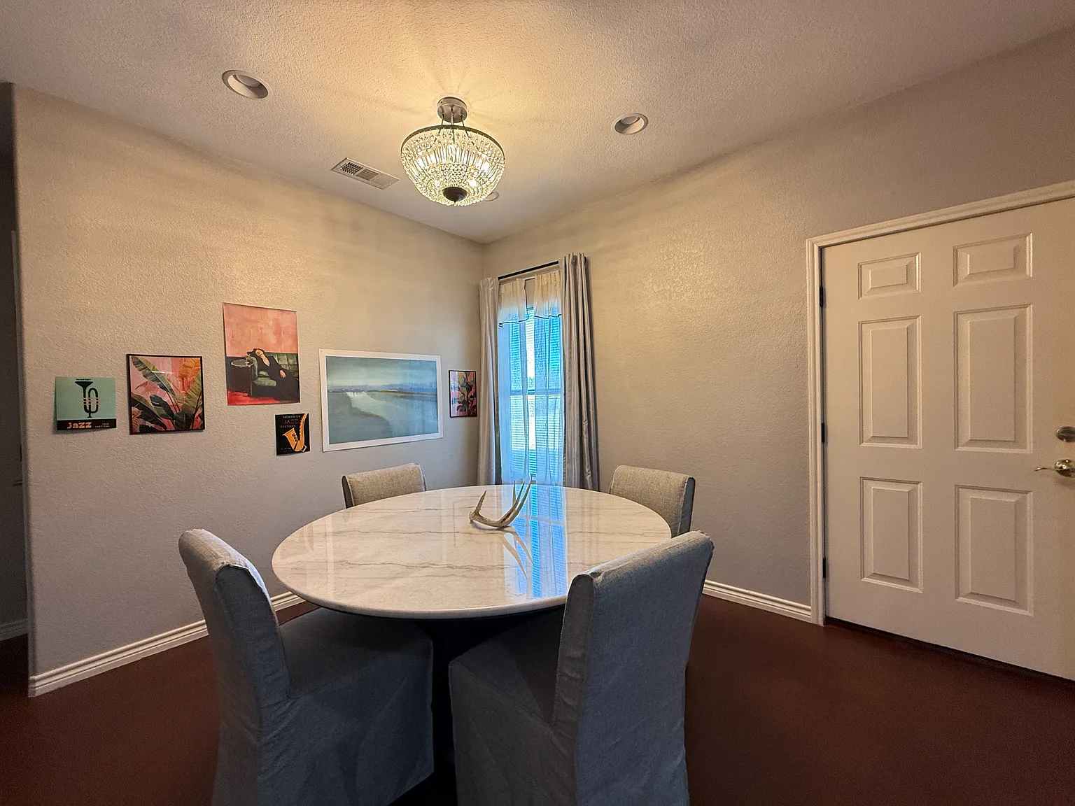 107 Ironway Drive — Photo 2