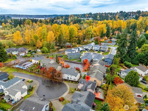 19315 76th Place NE, Kenmore, WA 98028