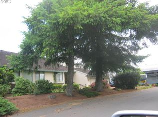 29843 Riverview Dr, Rainier, OR 97048