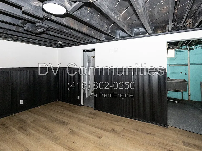 18412 Waterbury Ave — Photo 17