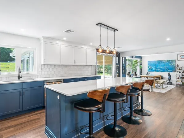 18 Bulow Rd, Hingham, MA 02043