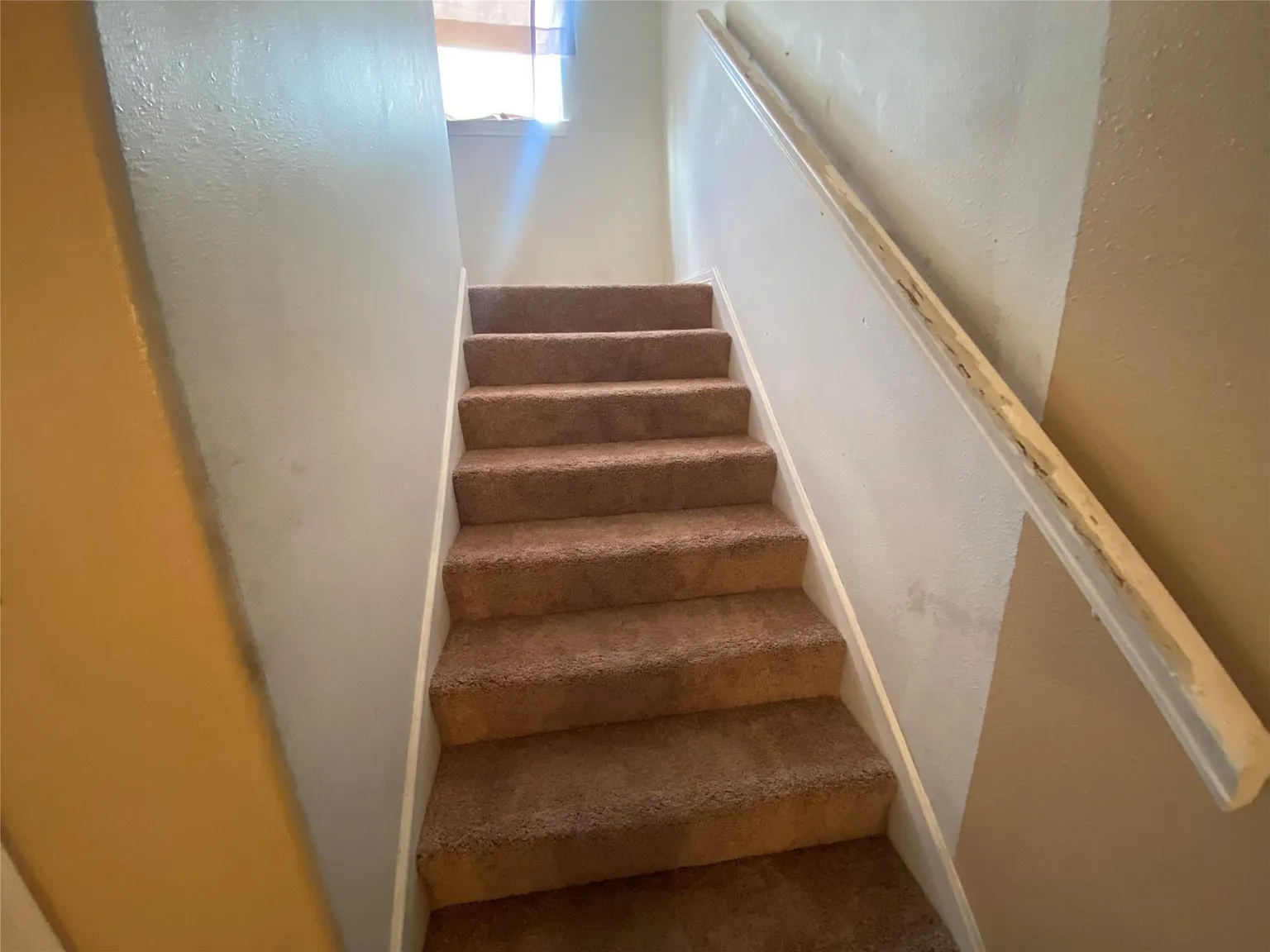 3 bed, 2.5 bath, 1950 sqft, $1,795 — Photo 4